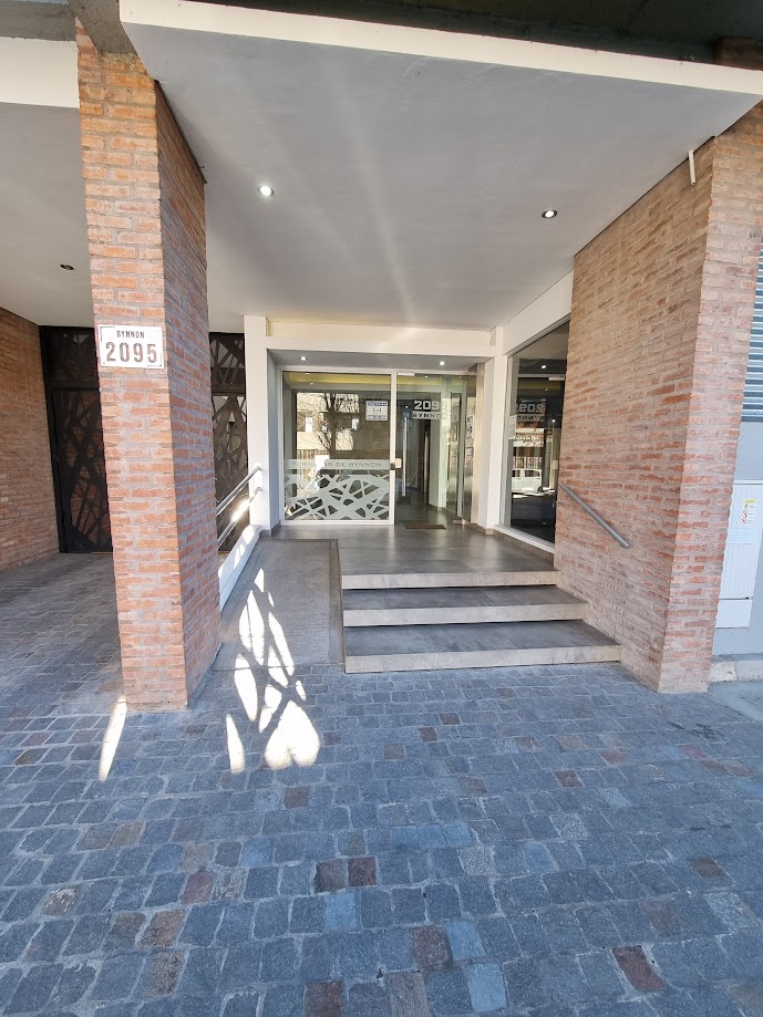 Loma Negra, Klaukol, Weber, Cementos Avellaneda. Bloques Retak, Cerámica Quilmes, Cerámica Fanelli, Cerámica Heredia, Shap, Bloques Retak, Isover, Supertech, Knauf, Barbieri, Anclaflex, Emapi, Nomasgot, Sika, Megaflex, Parsecs, Estisol, Polacrin, Casal, Aberturas metálicas ElItalo, Carpintería Ferrarese, Eternit, Termofusión Tigre, Termofusión Saladillo, Crecchio.